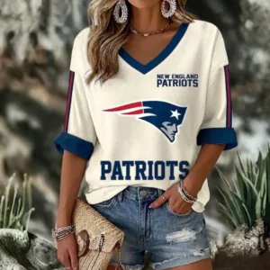 Limited Edition – Customized NFL New England Patriots Women’s Heart V-Neck Long Sleeve Shirt