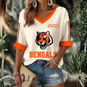 Limited Edition – Customized NFL Cincinnati Bengals Women’s Heart V-Neck Long Sleeve Shirt