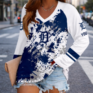 Limited Edition – Customized MLB Detroit Tigers Women’s V-Neck Long Sleeved Shirt TTH210767