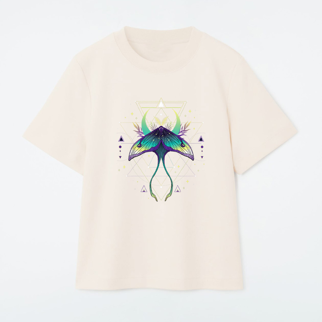 Luna Moth Aesthetic, Celestial Moth Vintage Crescent Moon T-Shirt